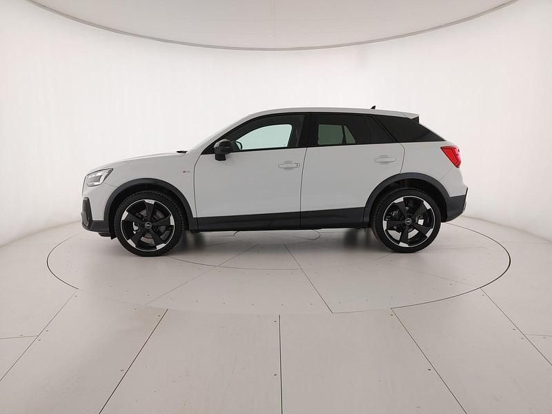 Nuova Audi Q2 S-Line 150 CV (110 kW) 2026 Bianco ghiacciaio metallizzato SUV