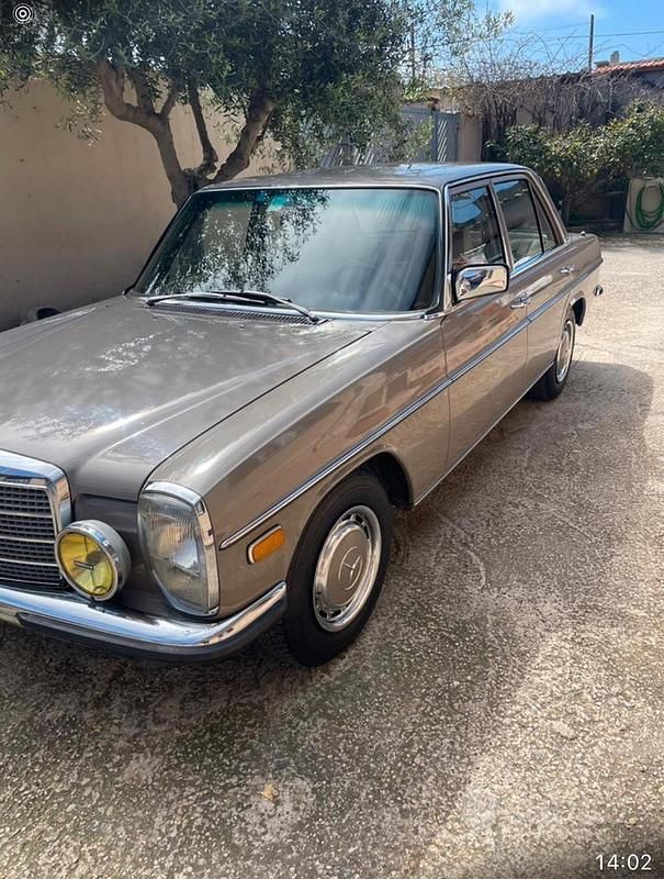 Usado Mercedes 240 1970 Gris Berlina
