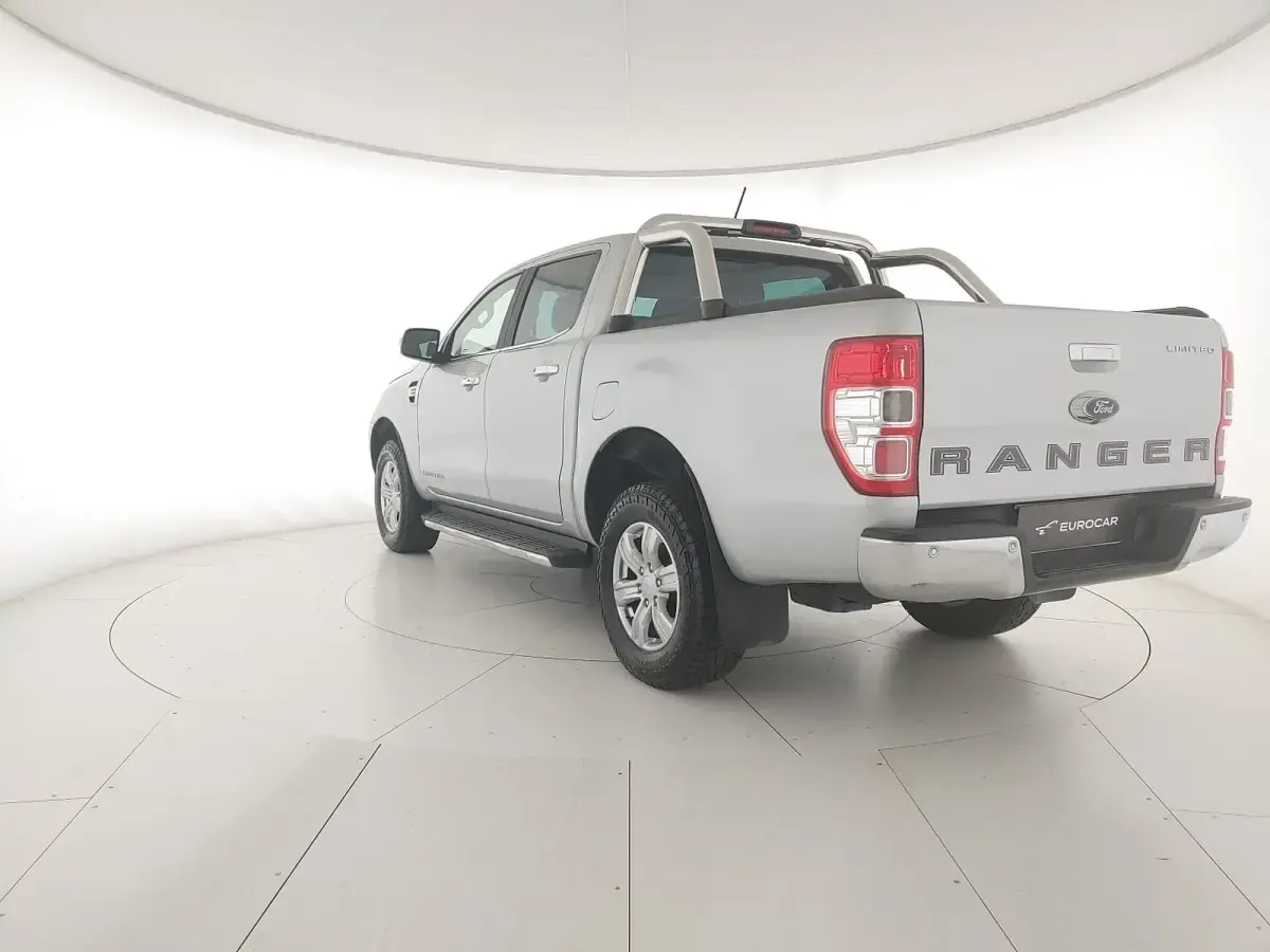 Usata Ford Ranger Limited 213 CV (156 kW) 2023 Argento Pick-up