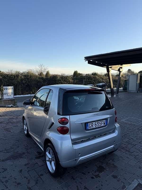 Argento Usata 2012 Smart ForTwo Coupé Cabrio | 4000 € (Super prezzo) - Immagine 1/4