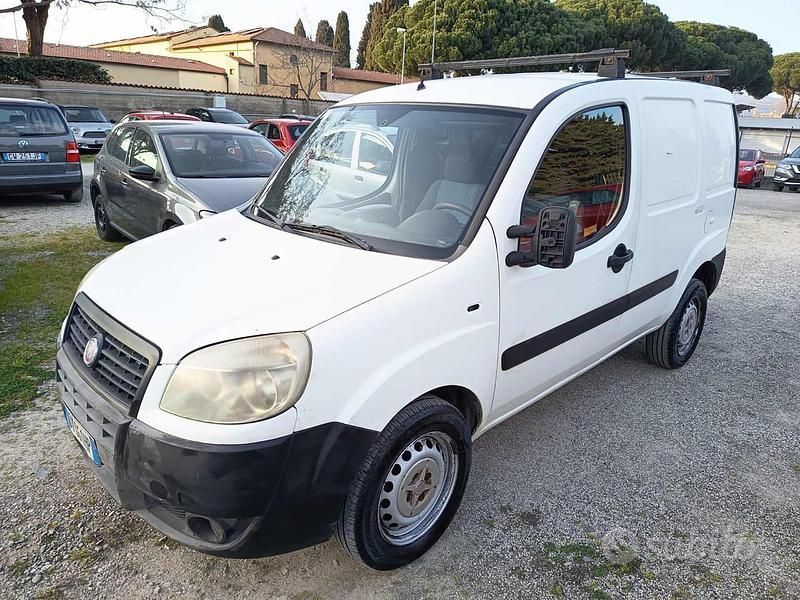 Usata Fiat Doblò 84 CV (61 kW) 2009 Bianco Monovolume