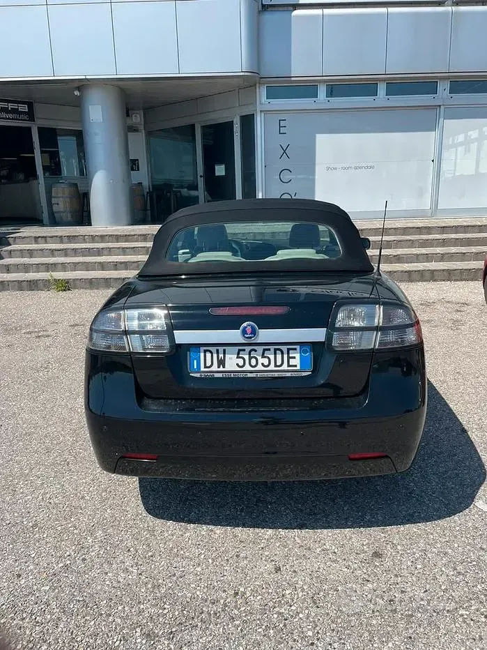 Usata Saab 9-3 150 CV (110 kW) 2009 Nero Cabrio