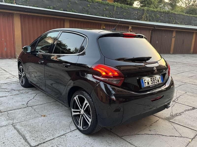 Usata Peugeot 208 Allure 120 CV (88 kW) 2016 Other Utilitaria