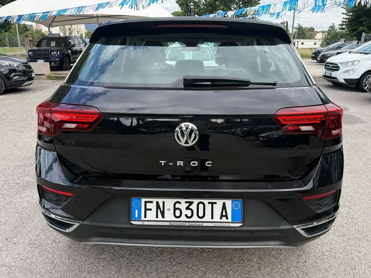 Usata VW T-Roc Advance 150 CV (110 kW) 2018 Nero SUV
