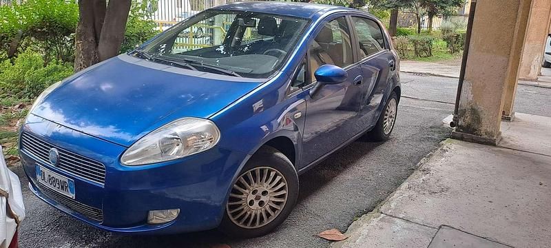Usata Fiat Punto Active 60 CV (44 kW) 2009 Utilitaria