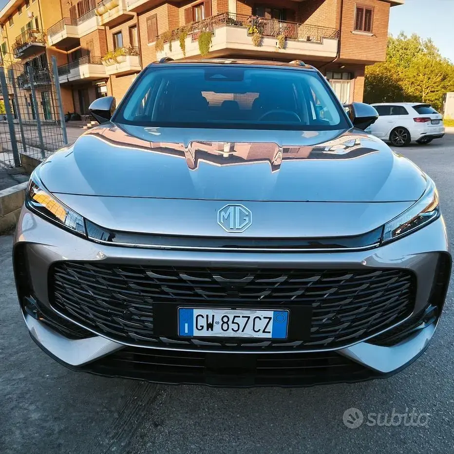 Usata MG HS 170 CV (125 kW) 2025 Marrone SUV