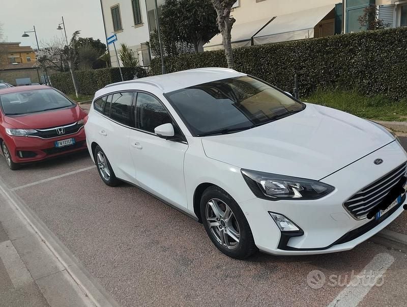 Usata Ford Focus 100 CV (73 kW) 2020 Bianco Station wagon