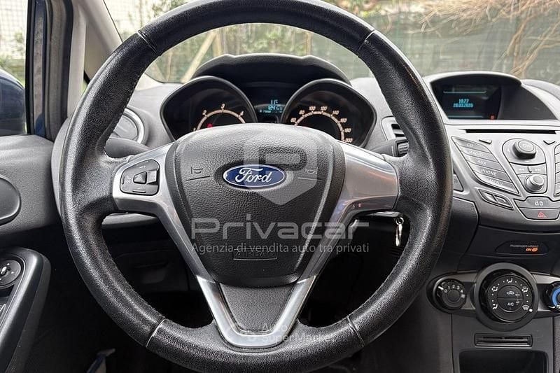 Usata Ford Fiesta Business Edition 75 CV (55 kW) 2014 Blu Utilitaria