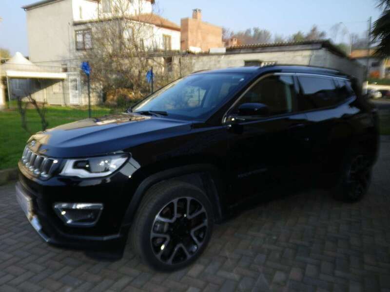 Usata Jeep Compass Limited 190 CV (139 kW) 2020 Nero SUV