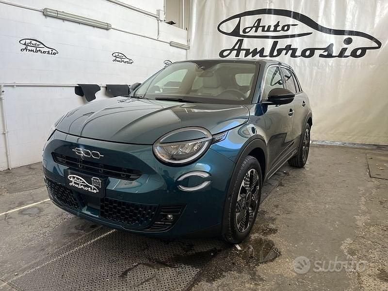Blu/azzurro Usata 2025 Fiat 600 La Prima SUV | 22.890 € - Immagine 1/4