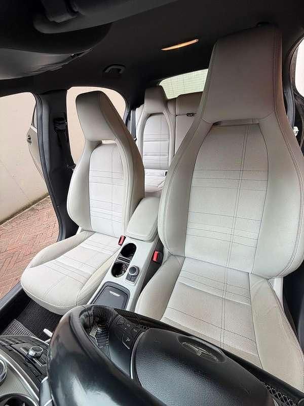 Usata Mercedes A180 109 CV (80 kW) 2014 Berlina