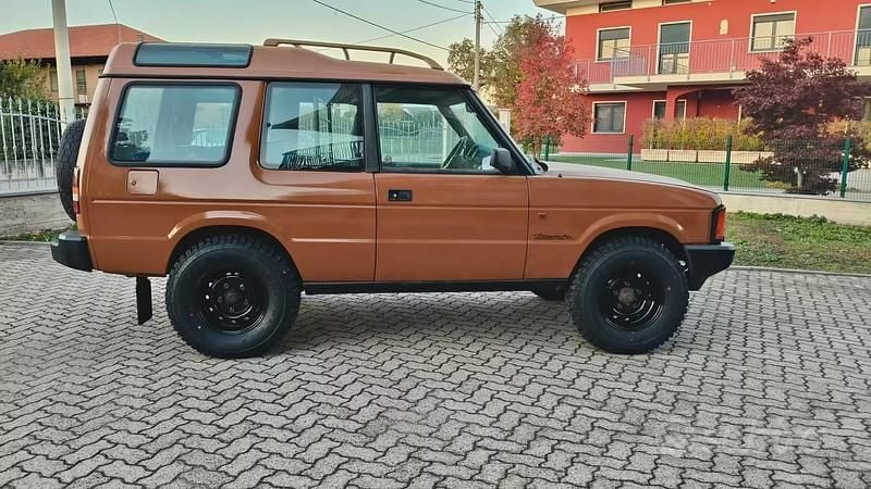 Usata Land Rover Discovery 113 CV (83 kW) 1990 Marrone SUV