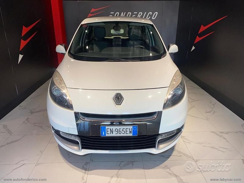 Usata Renault Scénic III 110 CV (80 kW) 2012 Bianco Monovolume