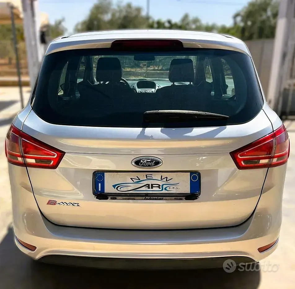 Usata Ford B-MAX Individual 95 CV (69 kW) 2013 Grigio Monovolume