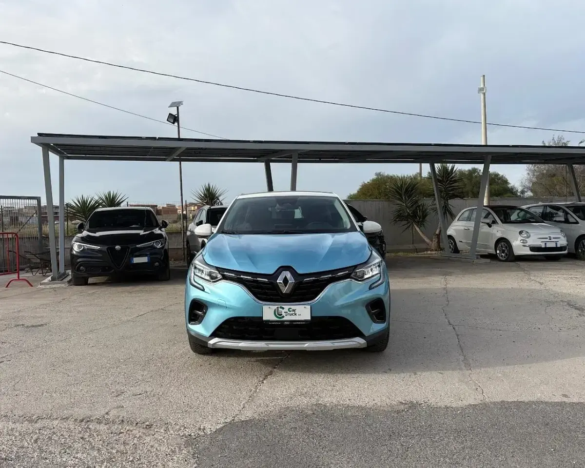 Usata Renault Captur Intens 160 CV (117 kW) 2021 Blu SUV