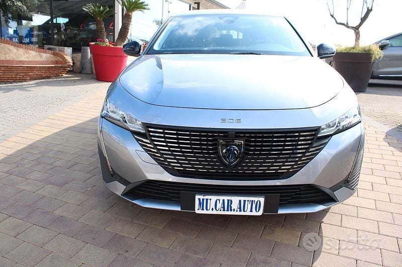 Usata Peugeot 308 Allure 130 CV (95 kW) 2024 Grigio Berlina