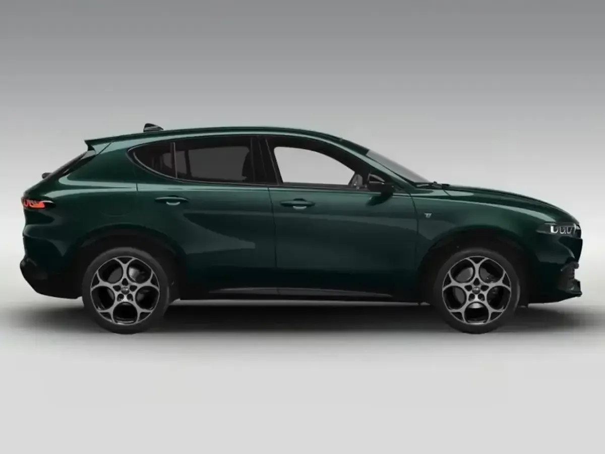 Nuova Alfa Romeo Tonale Ti 175 CV (128 kW) 2026 Verde SUV