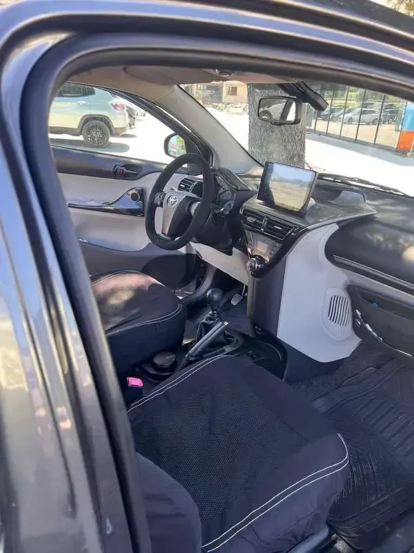 Usata Toyota iQ 98 CV (72 kW) 2012 Utilitaria