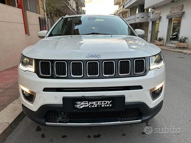 Usata Jeep Compass Limited 140 CV (102 kW) 2018 Bianco SUV