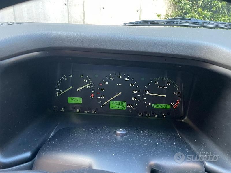 Usata VW Caravelle 1998 Grigio Monovolume