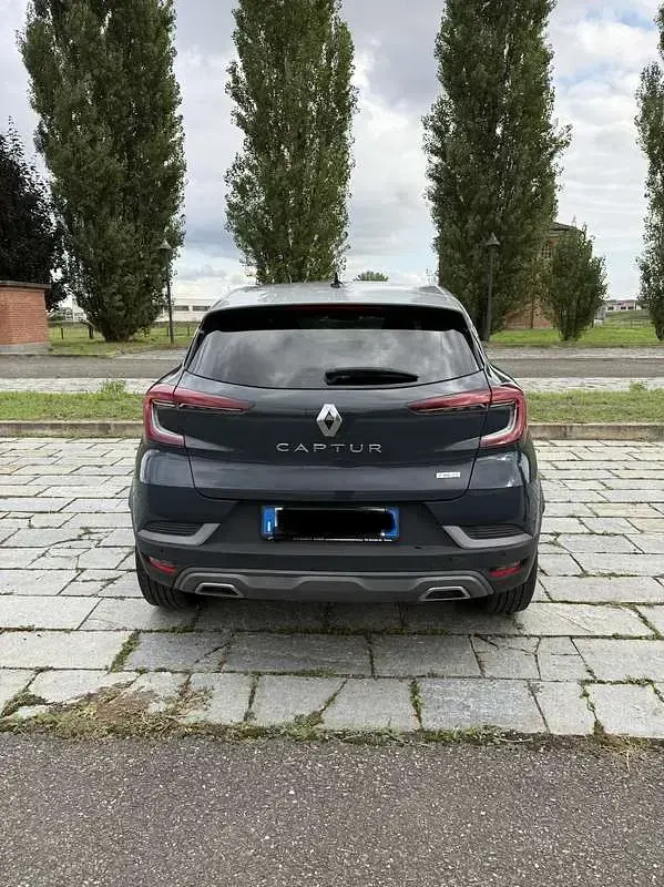 Usata Renault Captur RS Line 101 CV (74 kW) 2022 SUV