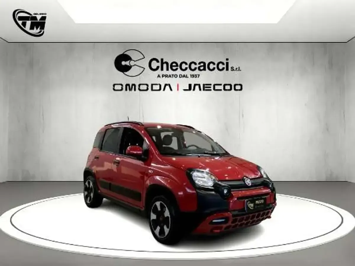 Usata Fiat Panda Cross Cross 69 CV (50 kW) 2024 Rosso Utilitaria