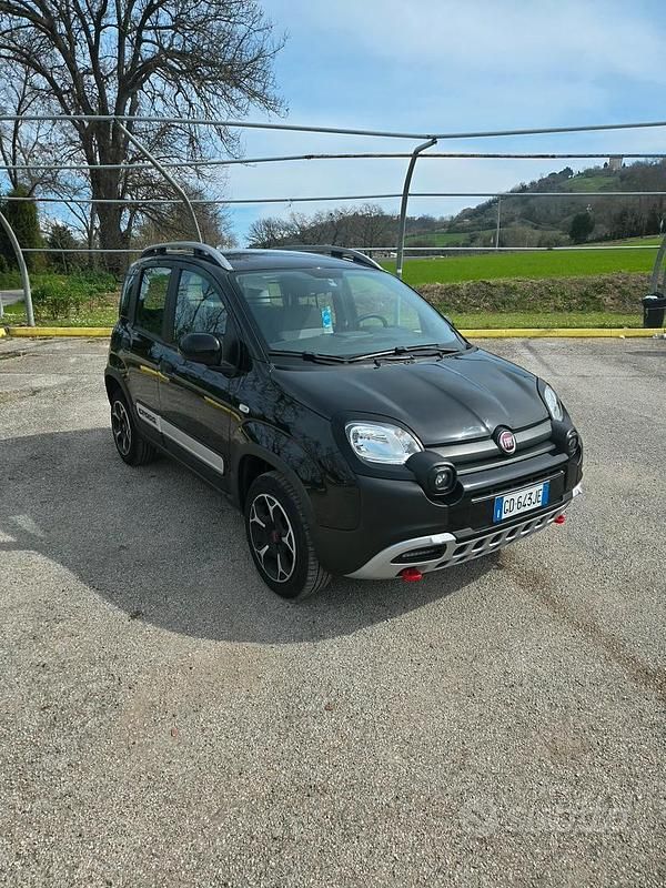 Usata Fiat Panda Cross Cross 85 CV (62 kW) 2021 Nero Utilitaria