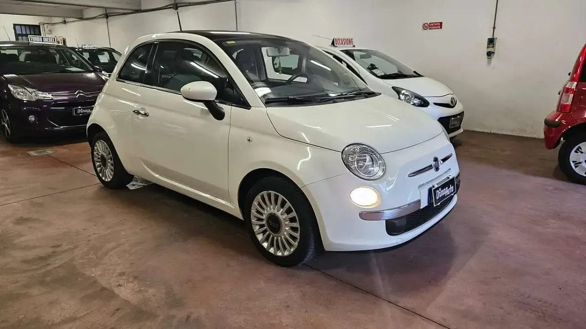 Usata Fiat 500 Lounge 69 CV (50 kW) 2013 Bianco Utilitaria