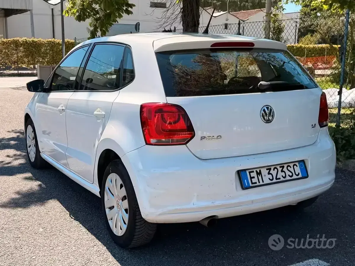 Usata VW Polo 85 CV (62 kW) 2012 Bianco Utilitaria