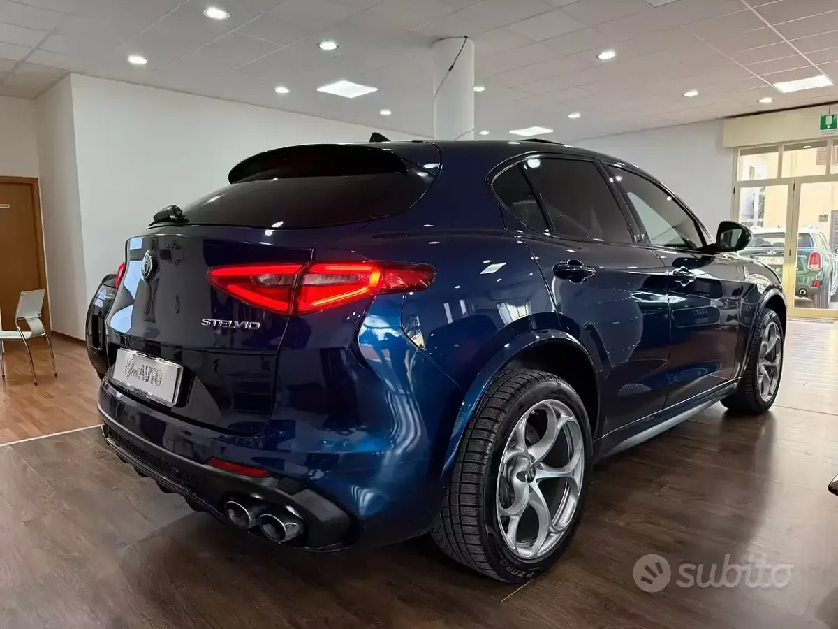 Usata Alfa Romeo Stelvio Quadrifoglio 510 CV (375 kW) 2019 Blu SUV