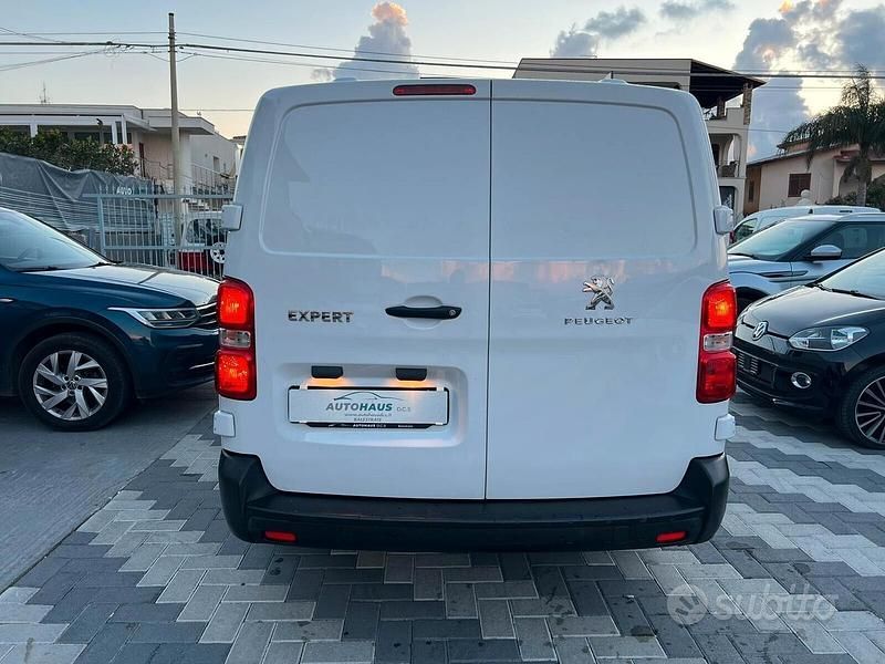Usata Peugeot Expert Premium 101 CV (74 kW) 2022 Bianco Furgone
