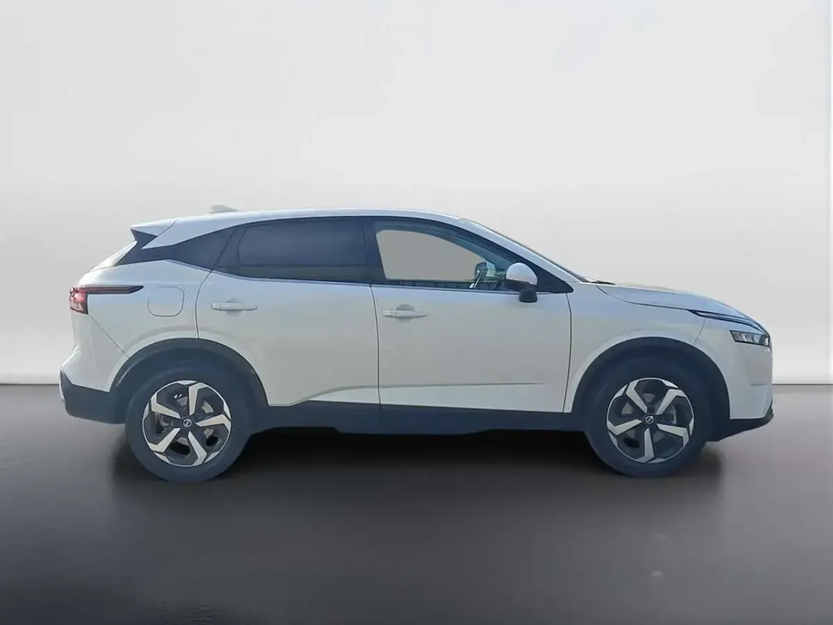 Usata Nissan Qashqai N-Connecta 140 CV (102 kW) 2022 Bianco SUV