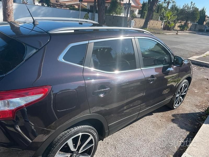 Usata Nissan Qashqai N-Connecta 110 CV (80 kW) 2015 Nero SUV