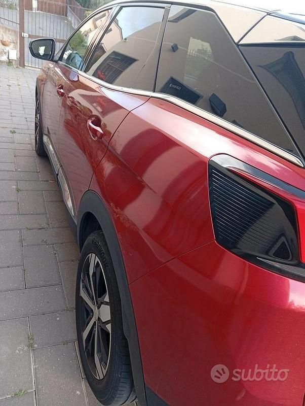Usata Peugeot 3008 131 CV (96 kW) 2019 Rosso SUV