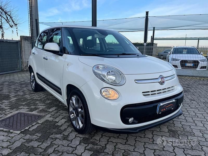 Usata Fiat 500L Lounge 120 CV (88 kW) 2015 Bianco Monovolume