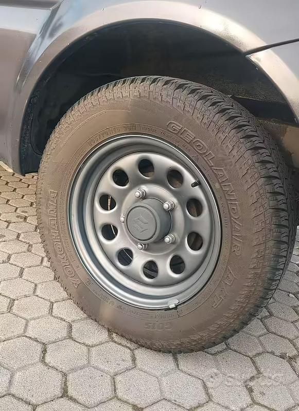 Usata Suzuki Jimny 86 CV (63 kW) 2010 Grigio SUV