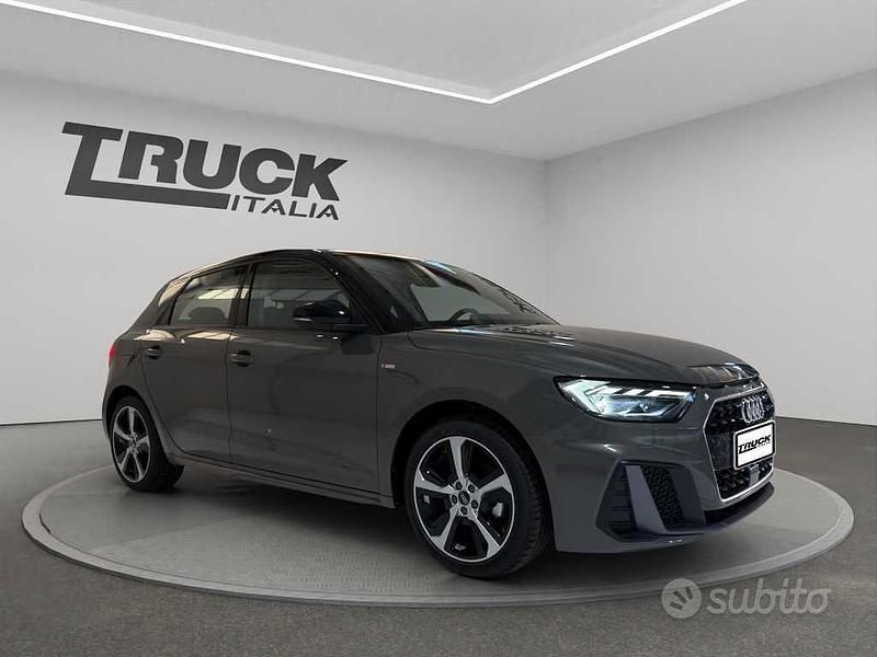 Nuova Audi A1 Sportback Design 110 CV (80 kW) 2025 Giallo Utilitaria