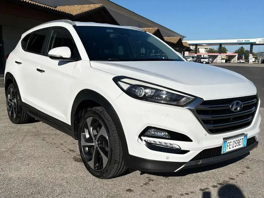 Usata Hyundai Tucson Xpossible 116 CV (85 kW) 2016 Bianco SUV