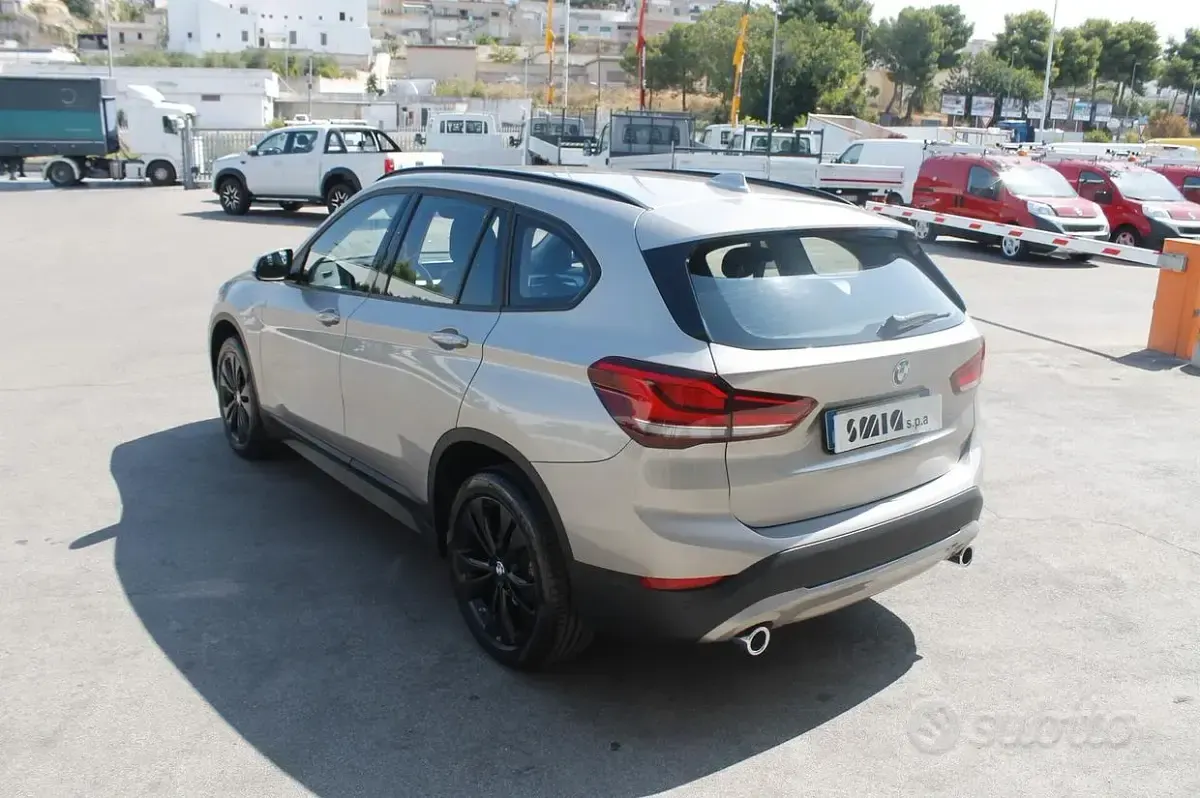 Usata BMW X1 Advantage 150 CV (110 kW) 2022 Giallo SUV
