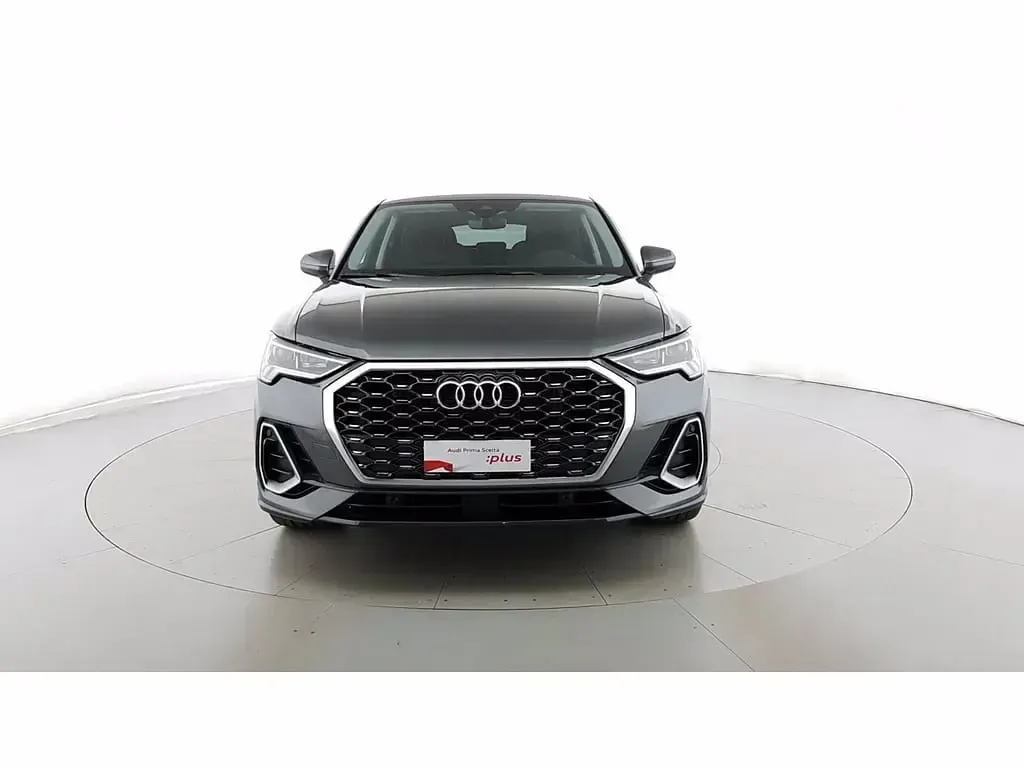 Usata Audi Q3 Sportback S-Line 150 CV (110 kW) 2026 Grigio daytona SUV