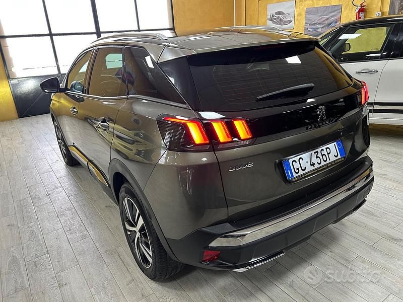 Usata Peugeot 3008 131 CV (96 kW) 2020 Grigio SUV
