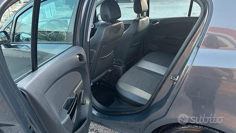 Usata Opel Corsa 75 CV (55 kW) 2014 Grigio Utilitaria
