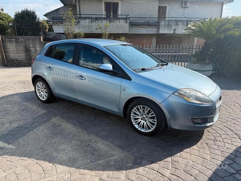 Usata Fiat Bravo 120 CV (88 kW) 2007 Blu Utilitaria