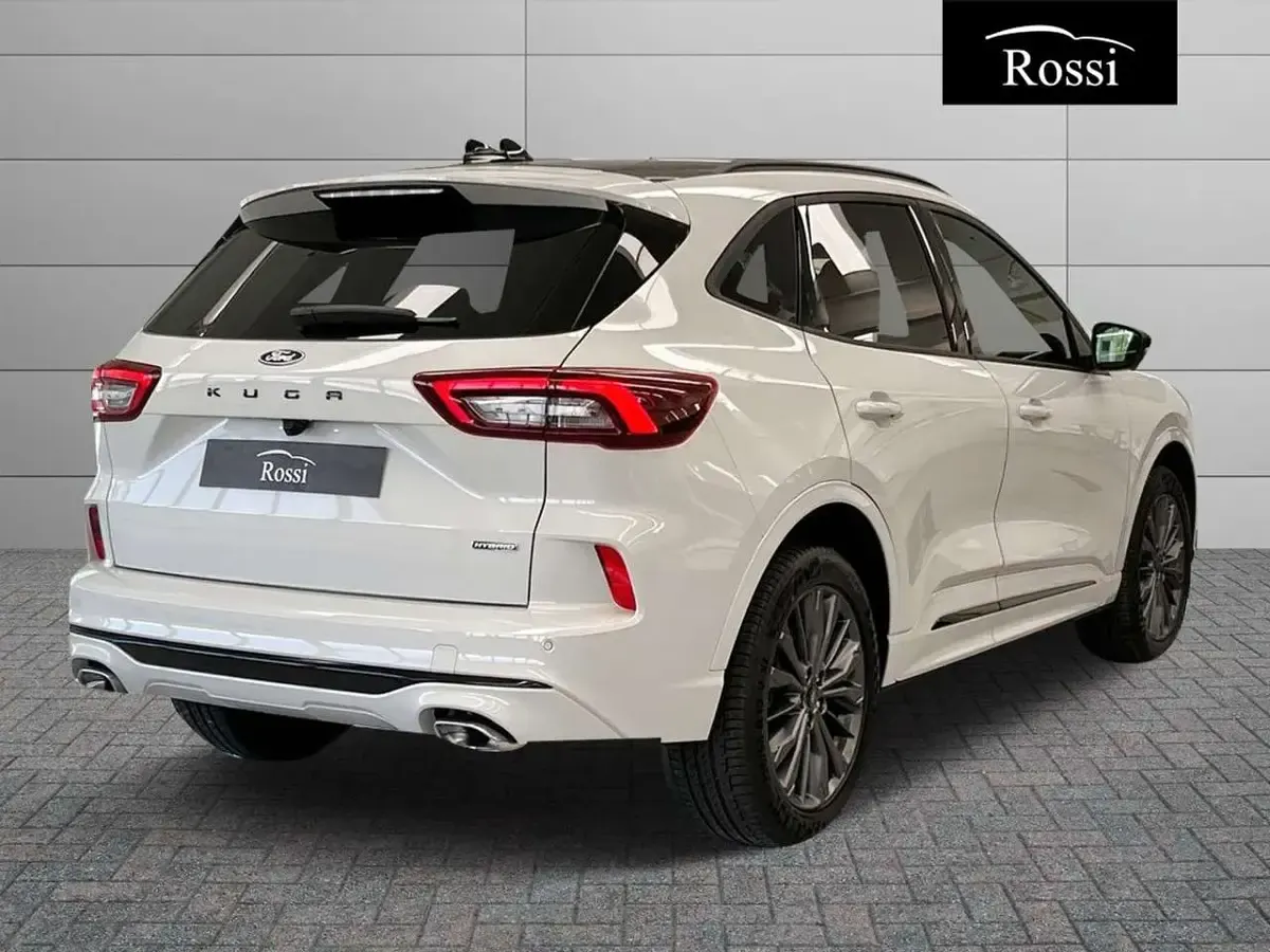 Nuova Ford Kuga 179 CV (131 kW) 2026 Metropolis white  SUV