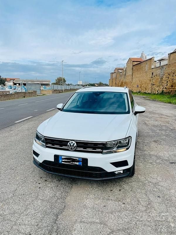 Usata VW Tiguan Business 150 CV (110 kW) 2017 Bianco SUV
