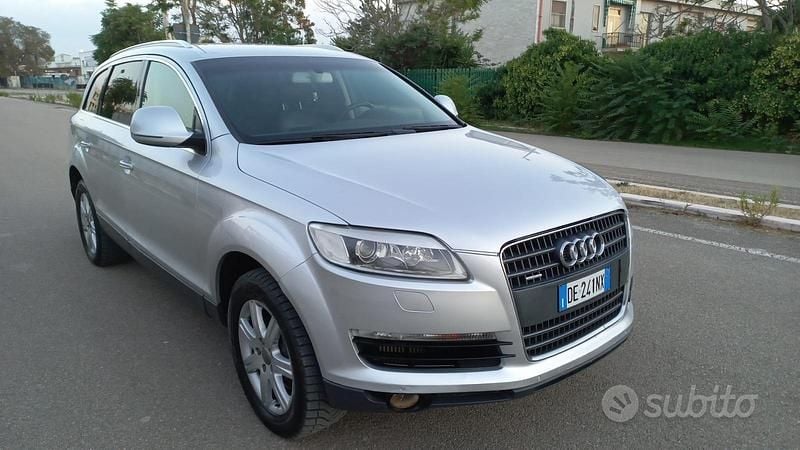 Usata Audi Q7 233 CV (171 kW) 2006 Grigio SUV