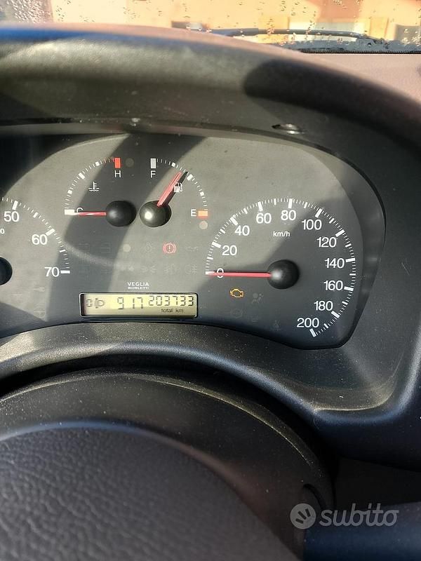 Usata Fiat Punto 60 CV (44 kW) 2002 Grigio Utilitaria