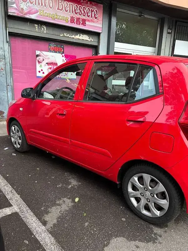 Usata Hyundai i10 Classic 69 CV (50 kW) 2012 Rosso Utilitaria