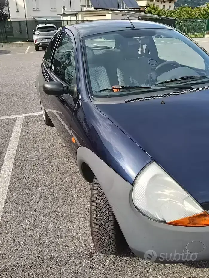Usata Ford Ka 69 CV (50 kW) 2003 Blu Utilitaria