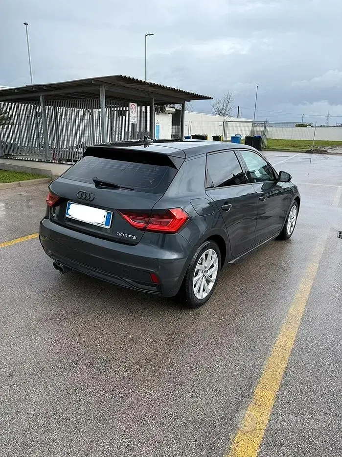 Usata Audi A1 Sportback Admired 116 CV (85 kW) 2019 Grigio Utilitaria